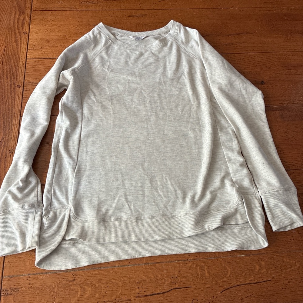 Danskin Light Gray Sweatshirt lightweight